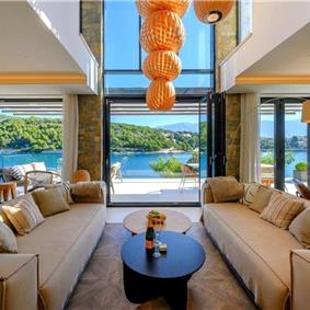 Spectacular 4 Bedroom Luxury Villa with Infinity Pool on Brac Island, sleeps 8